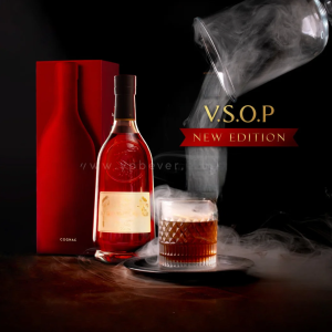 Hen V.S.O.P ขนาดลิตร ใหม่ล่าสุดกล่องแดงสุดหรู 2 ขวด ราคา 6,600 บาท จัดส่งฟรีทั่วประเทศ!